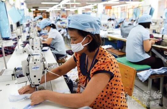 疑因中国成本优势不在 优衣库生产线迁往东南亚 