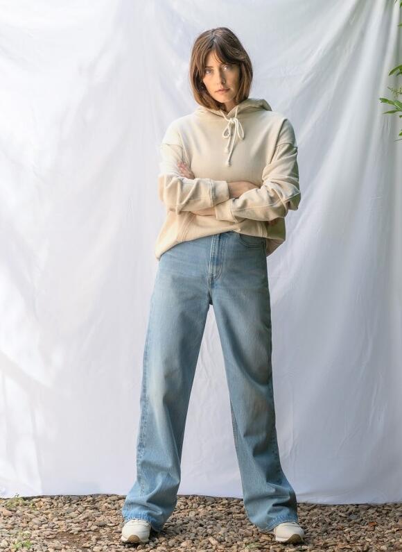 Levi's推出了有史以来最可持续的牛仔裤 有机棉和循环纤维制成